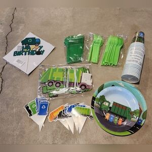 Garbage Truck Party Supplies Set